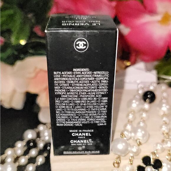 New Chanel Le Vernis Nail Colour in 601 Mysterious - Picture 14 of 14